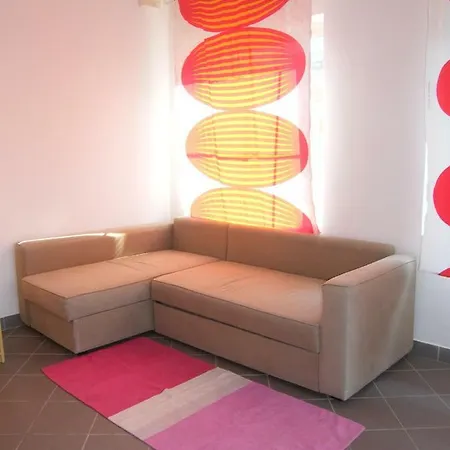 Foter Apartman * בלטונללה